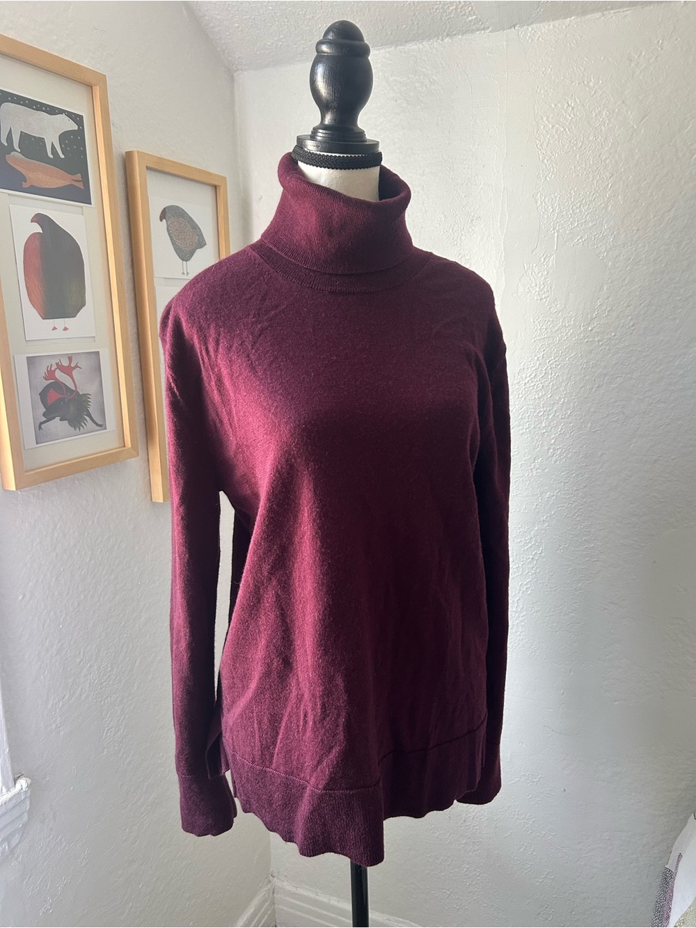 Banana Republic Wine Burgundy Turtleneck Merino Wool Pullover Large